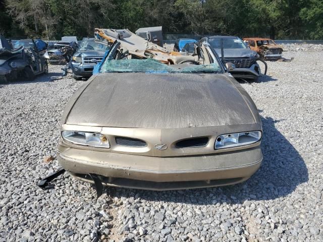 1999 Oldsmobile 88 Base