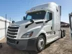 2018 Freightliner Cascadia 126