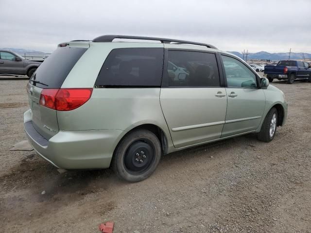 2006 Toyota Sienna XLE