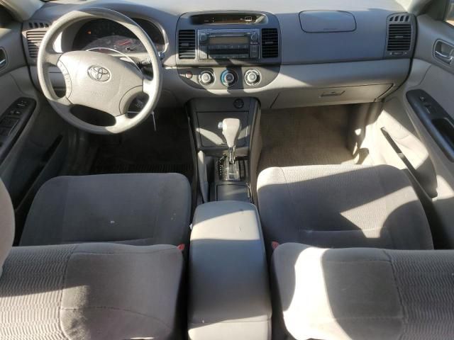 2005 Toyota Camry LE