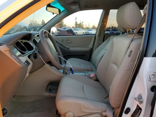 2004 Toyota Highlander Base