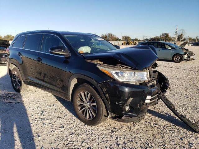 2018 Toyota Highlander SE