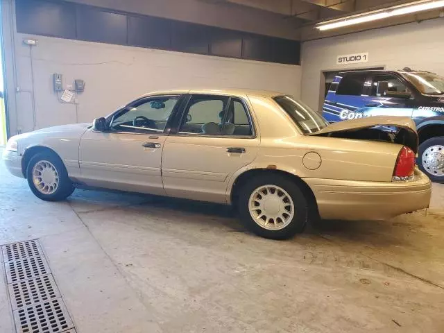 2000 Ford Crown Victoria LX