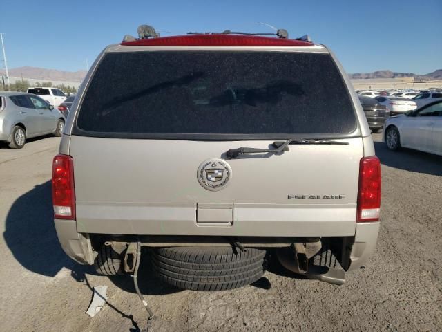 2004 Cadillac Escalade Luxury