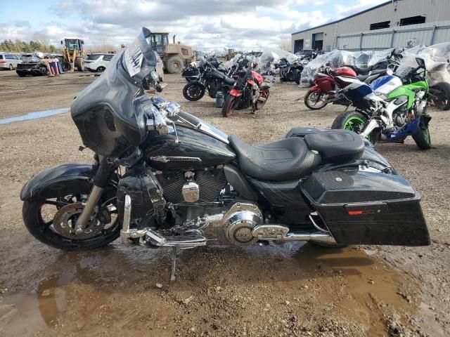 2012 Harley-Davidson FLHXSE3 CVO Street Glide