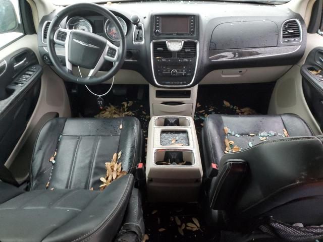 2012 Chrysler Town & Country Touring