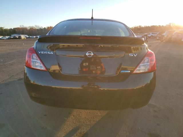 2013 Nissan Versa S