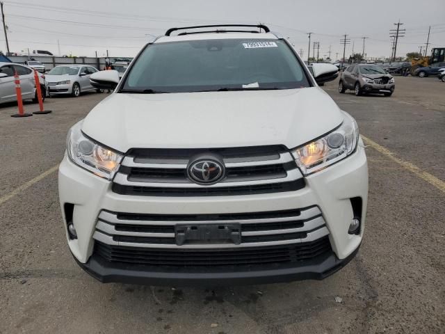 2019 Toyota Highlander SE