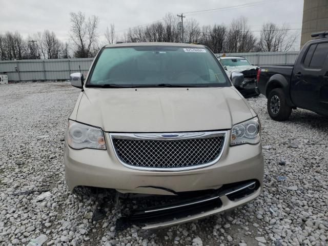 2013 Chrysler Town & Country Limited