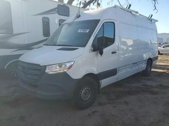 2022 Mercedes-Benz Sprinter 2500