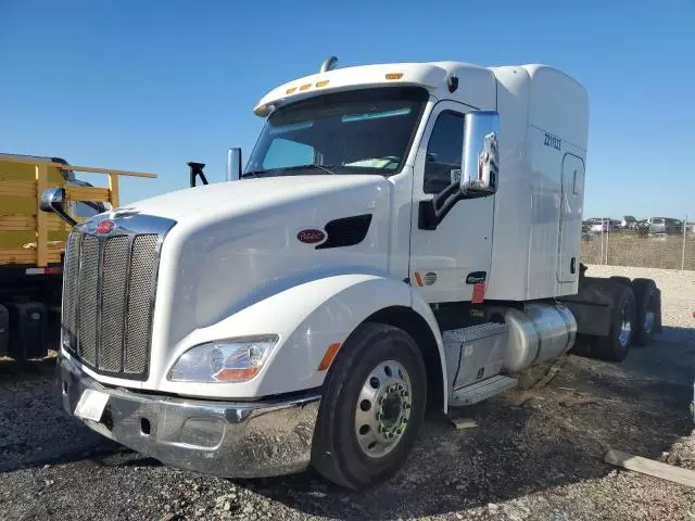 2016 Peterbilt 579