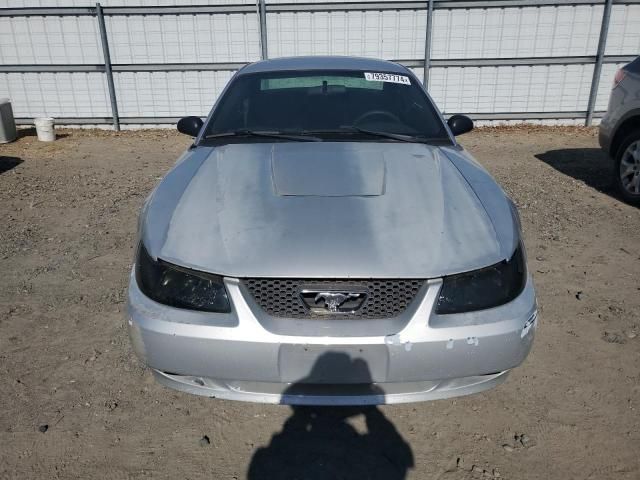 2004 Ford Mustang