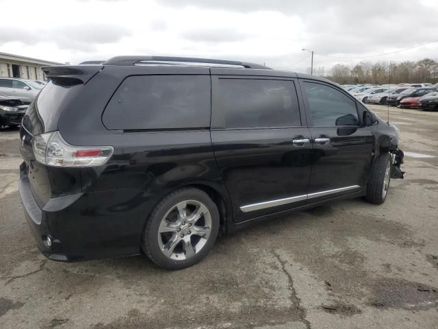 2013 Toyota Sienna Sport