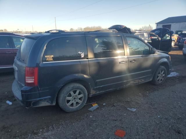 2009 Chrysler Town & Country Touring