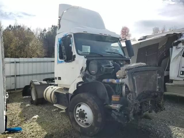 2019 Volvo VN VNL