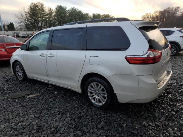 2015 Toyota Sienna XLE