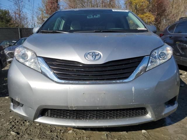 2012 Toyota Sienna LE