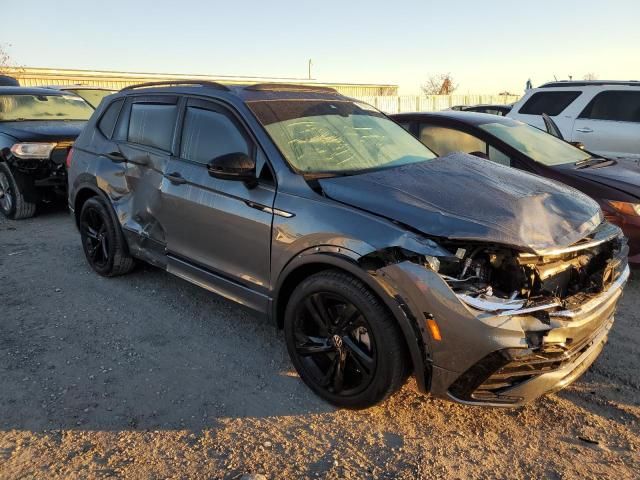 2024 Volkswagen Tiguan SE R-LINE Black