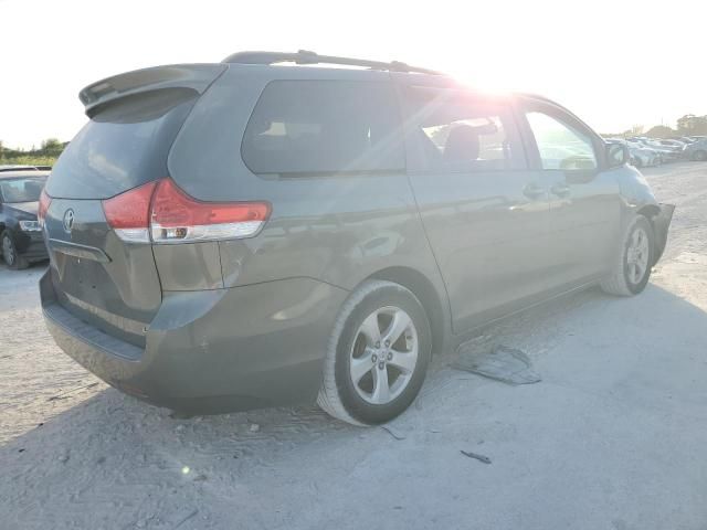 2012 Toyota Sienna LE