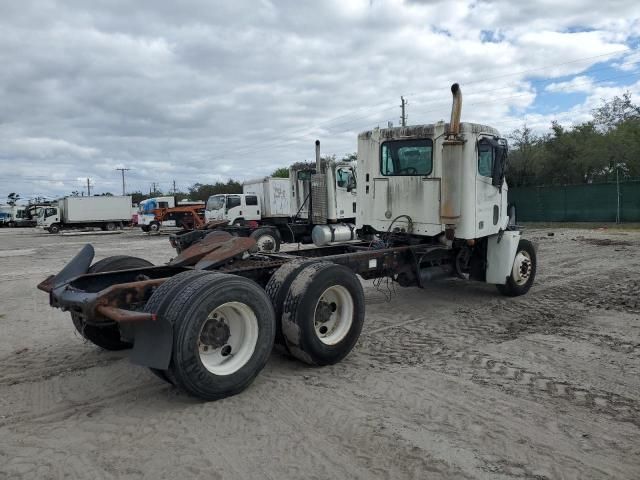 2007 Freightliner Conventional Columbia