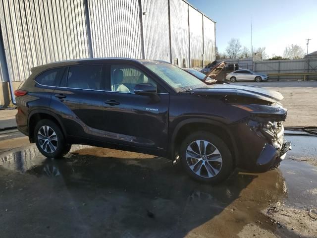 2021 Toyota Highlander Hybrid XLE