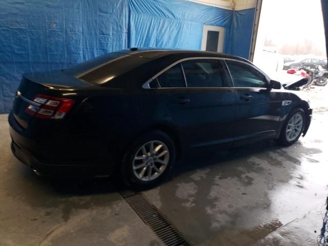 2013 Ford Taurus SE