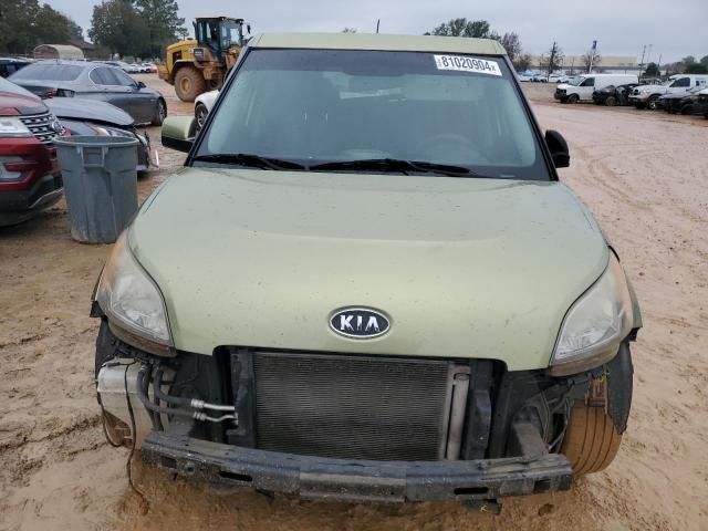 2011 KIA Soul +