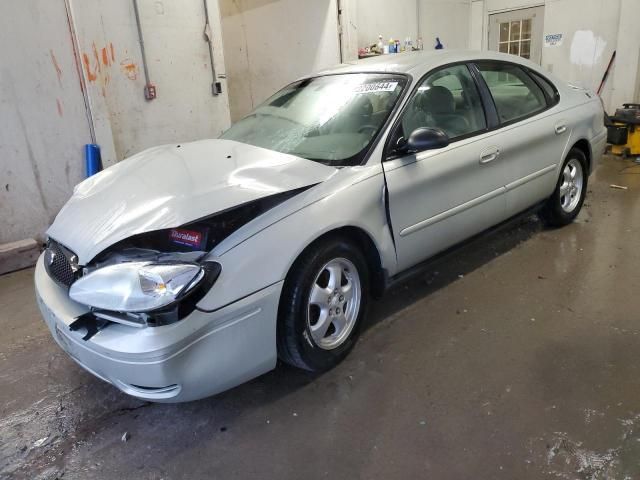 2005 Ford Taurus SE