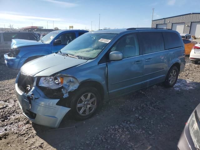 2010 Chrysler Town & Country Touring