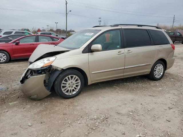 2010 Toyota Sienna XLE