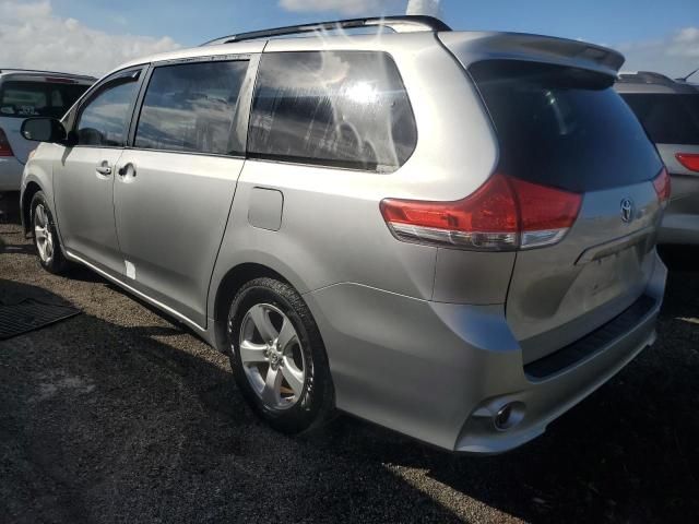 2014 Toyota Sienna LE