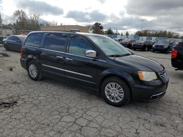 2013 Chrysler Town & Country Touring L