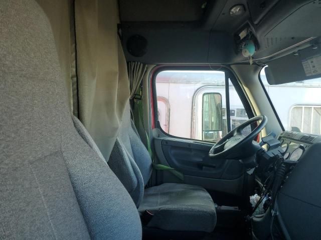 2018 Freightliner Cascadia 125