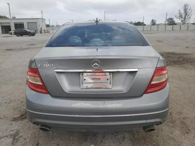 2011 Mercedes-Benz C300