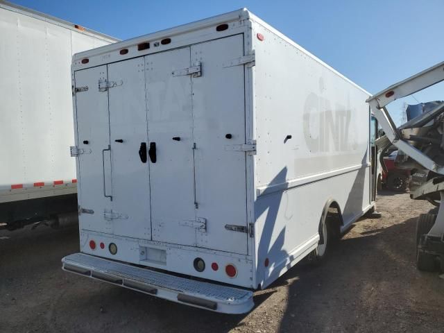 2006 Freightliner Chassis M Line WALK-IN Van