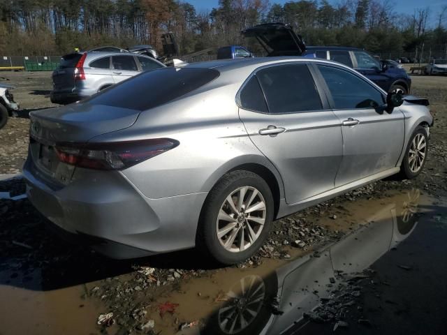 2022 Toyota Camry LE