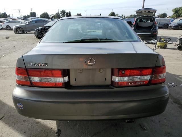 2000 Lexus ES 300