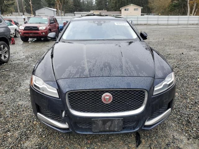 2016 Jaguar XF Prestige