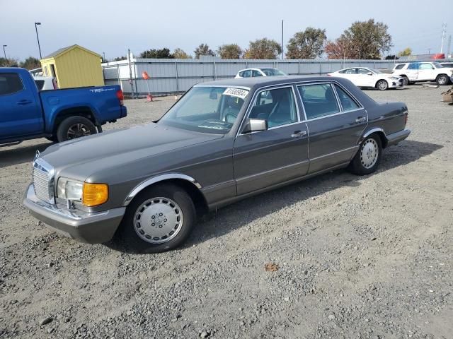 1990 Mercedes-Benz 560 SEL