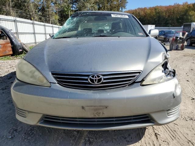 2005 Toyota Camry LE