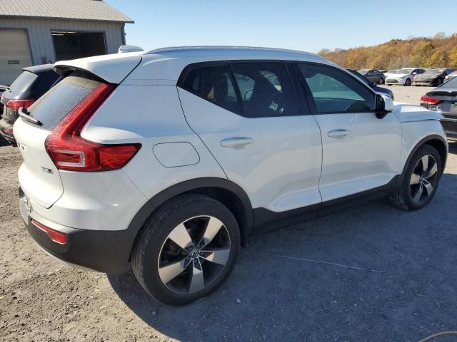 2019 Volvo XC40 T5 Momentum