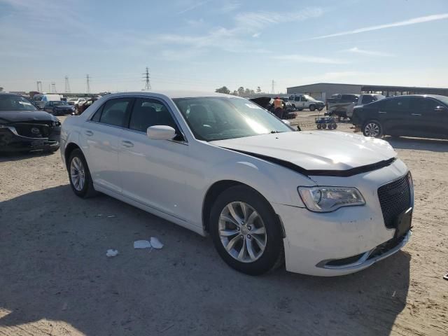 2015 Chrysler 300 Limited