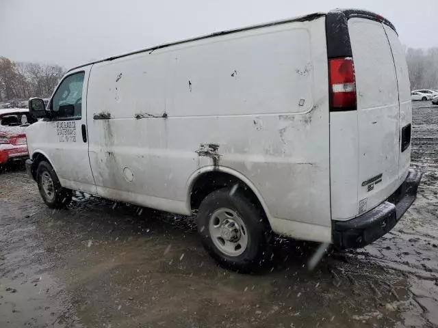 2016 Chevrolet Express G2500