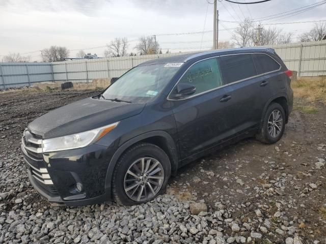 2018 Toyota Highlander SE