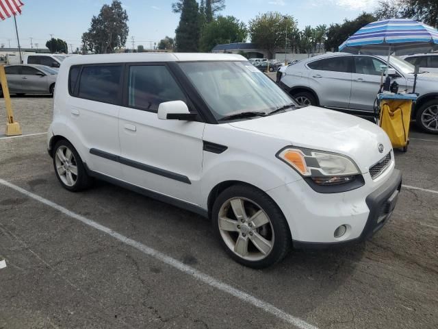 2010 KIA Soul +