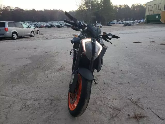 2023 KTM 1290 Super Duke R