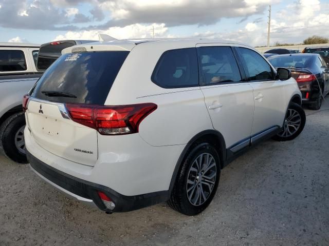 2017 Mitsubishi Outlander ES