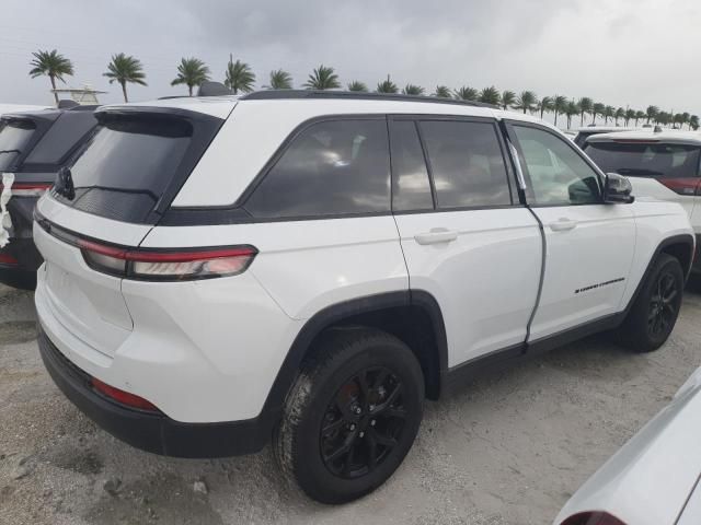 2024 Jeep Grand Cherokee Laredo