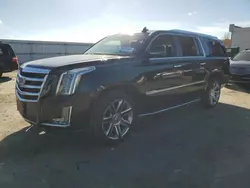 Cadillac Vehiculos salvage en venta: 2017 Cadillac Escalade ESV Luxury