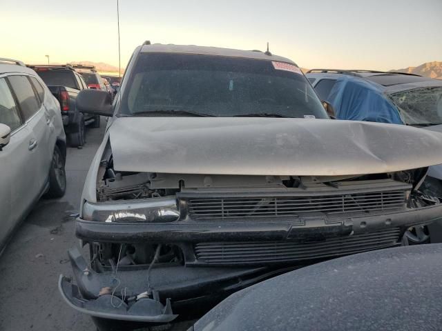 2004 Chevrolet Tahoe C1500